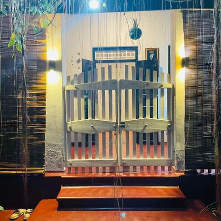 Ami Place Rooms With Kitchen 希克杜沃 外观 照片