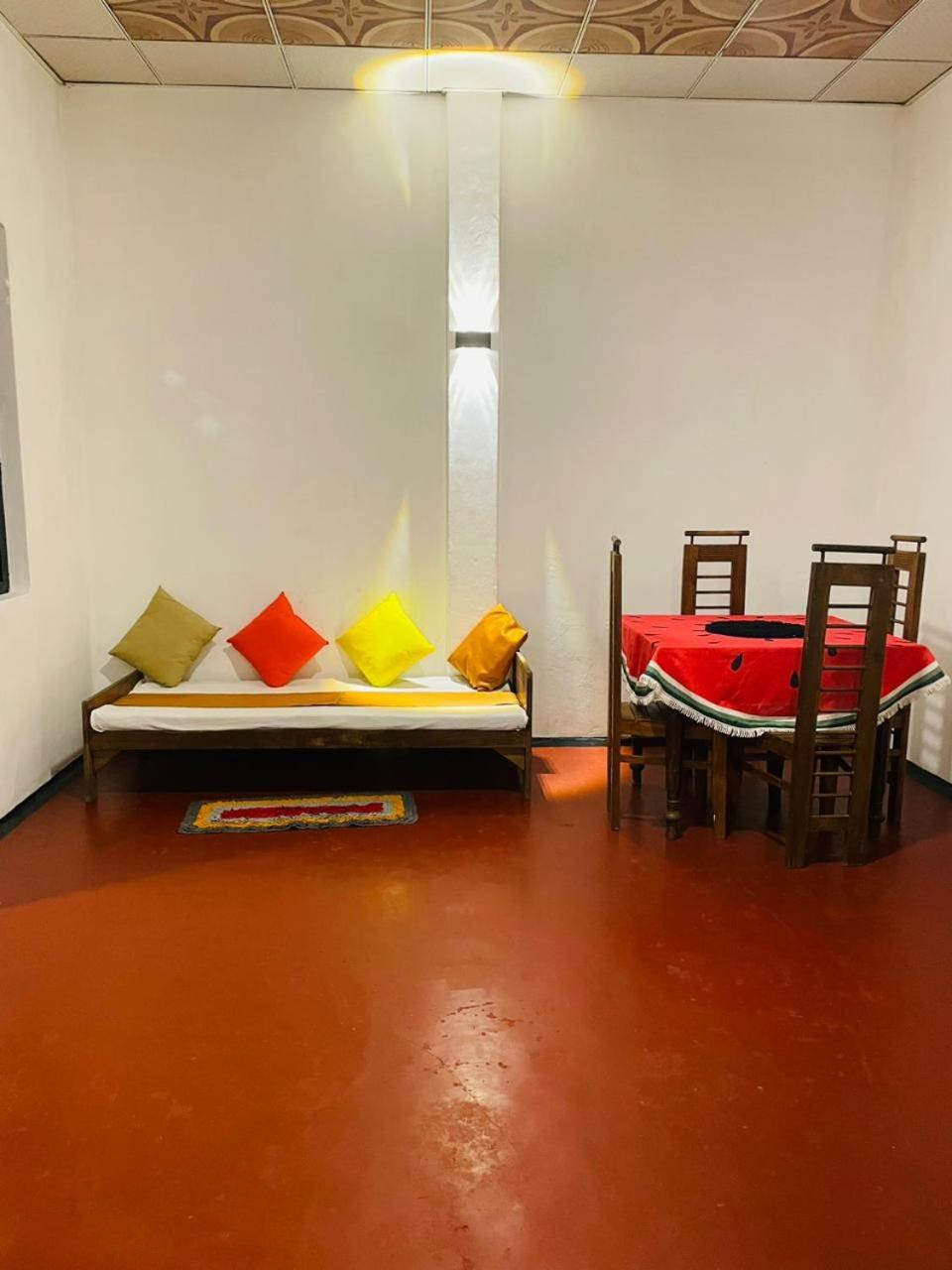 Ami Place Rooms With Kitchen 希克杜沃 外观 照片